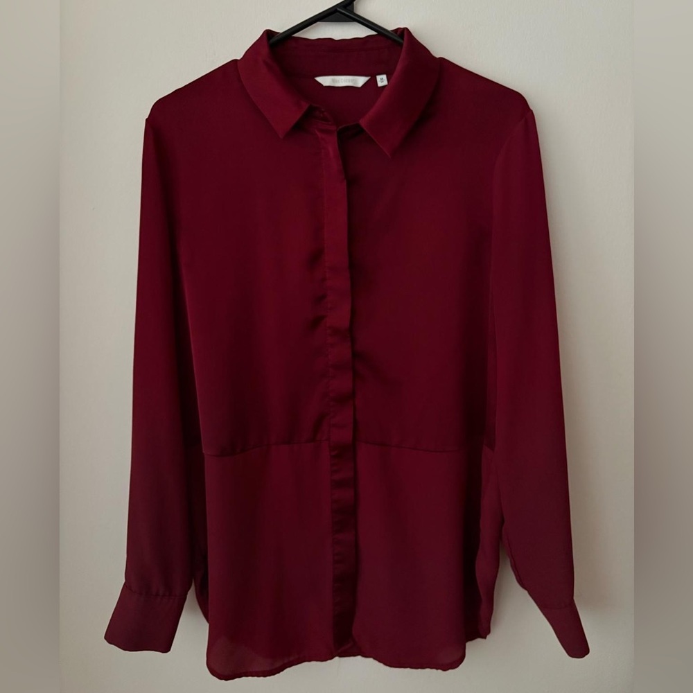 Max Cocos Elegant Burgundy Button Down Shirt